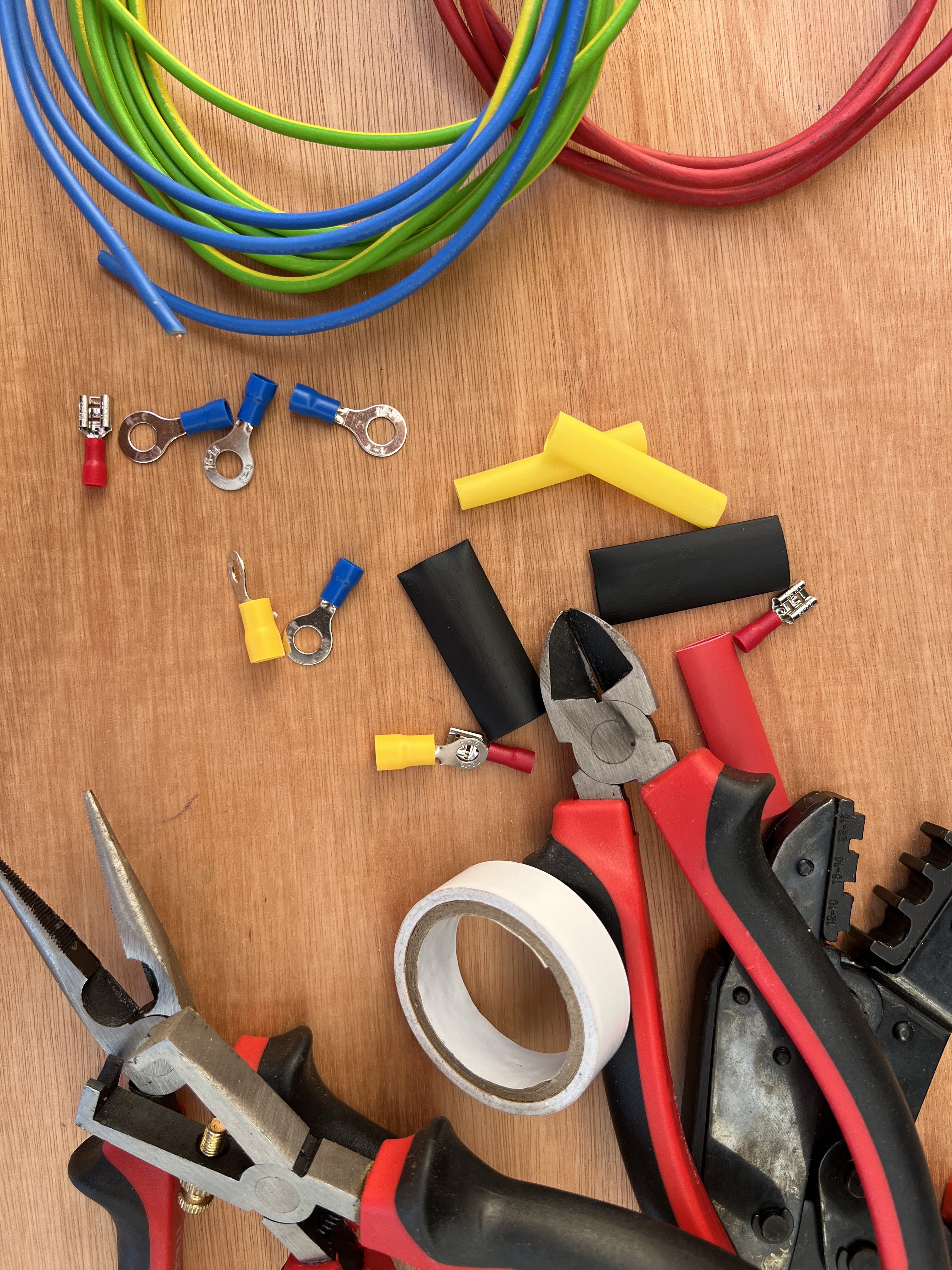 Ceci est une image qui évoque la maintenance électrique, l'image vient de Pexel